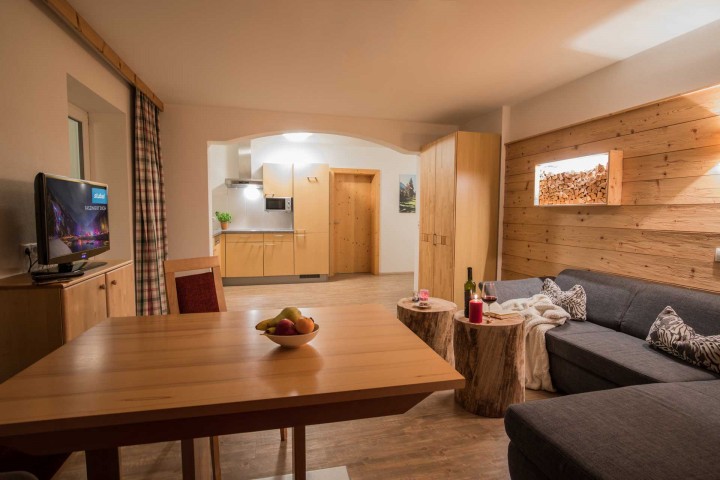 Cozy apartment with kitchen, living and dining area